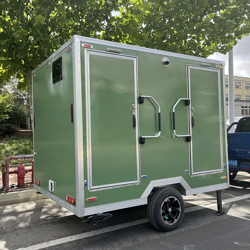 Dusch- und Toilettenanhänger