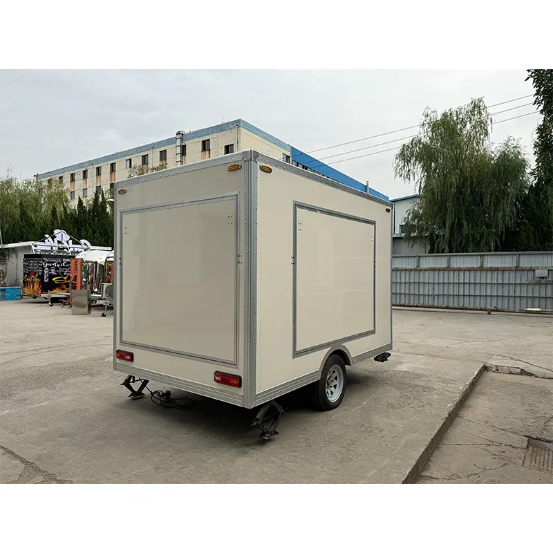 Quadratischer mobiler Bieranhänger